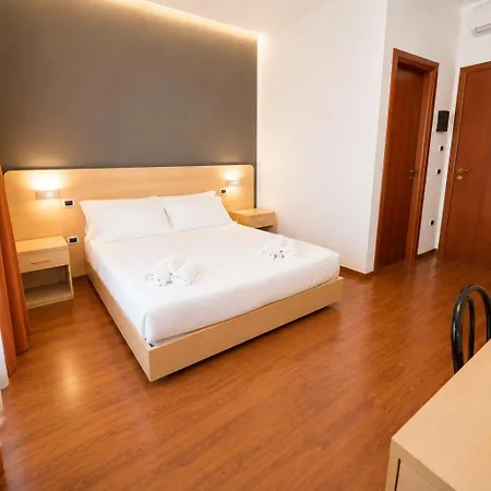 Otel Grif Cosenza